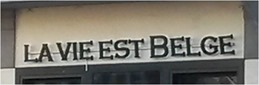 Mons-enseigne-la-vie-est-belge